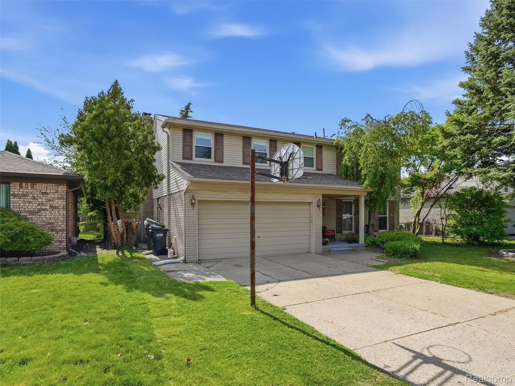 13615 Brookside Drive Sterling Heights City MI 48313