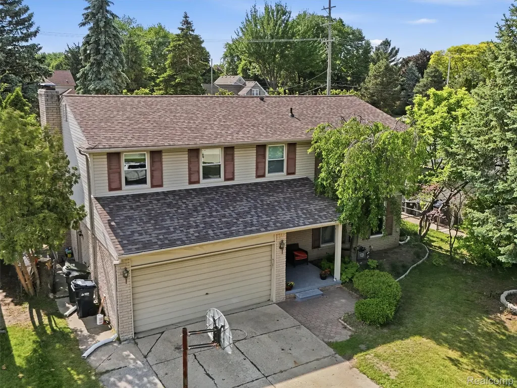 13615 Brookside Drive Sterling Heights City MI 48313