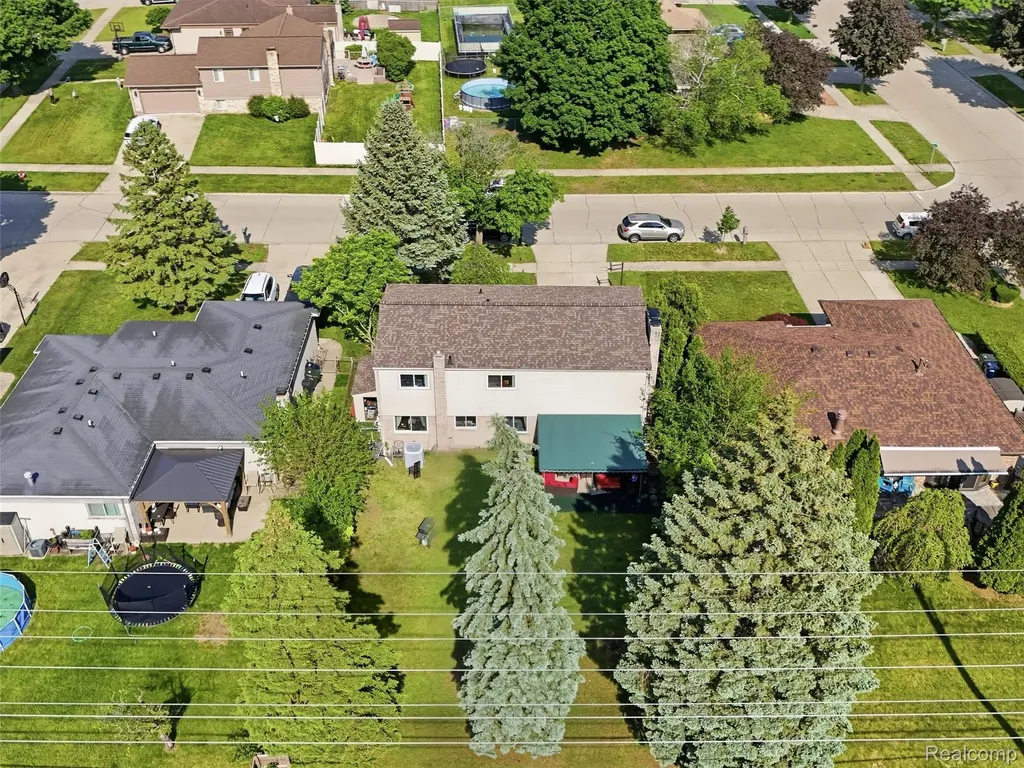 13615 Brookside Drive Sterling Heights City MI 48313
