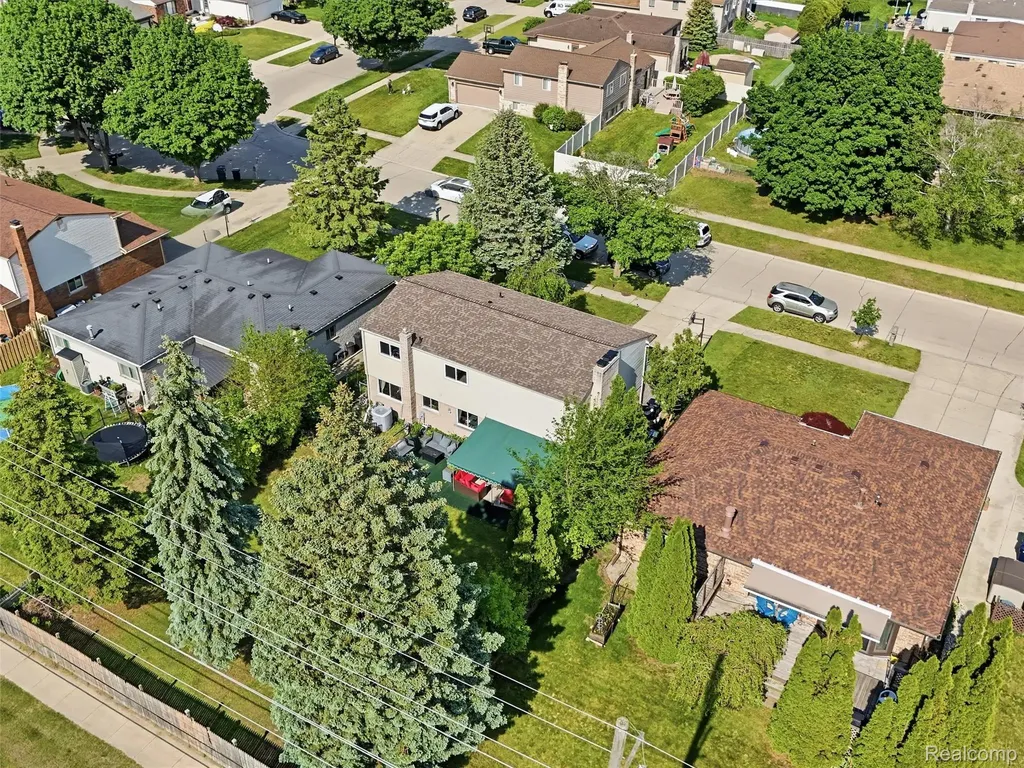 13615 Brookside Drive Sterling Heights City MI 48313
