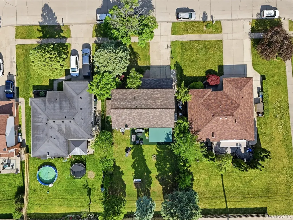 13615 Brookside Drive Sterling Heights City MI 48313