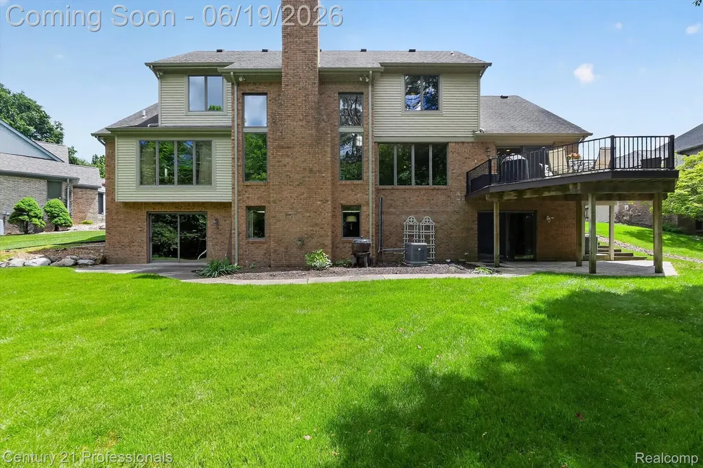 17517 Ellen Drive Livonia City MI 48152