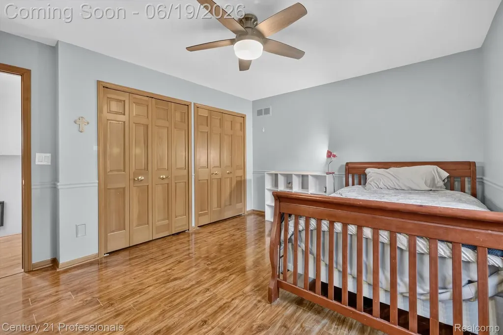 17517 Ellen Drive Livonia City MI 48152