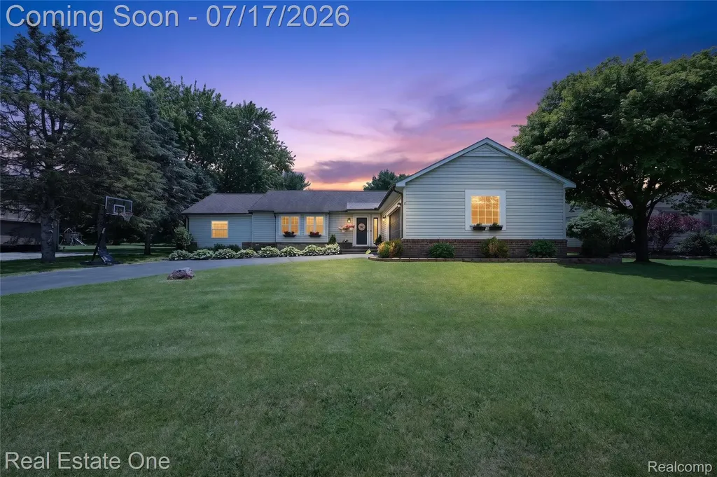 Brighton Township MI, 3443 Valley Brook Lane