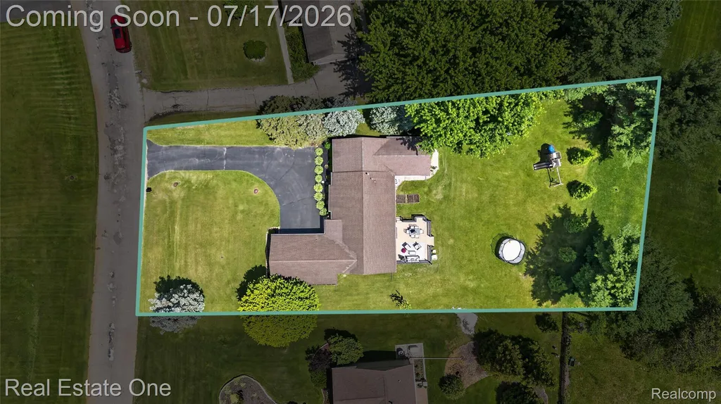 3443 Valley Brook Lane Brighton Township MI 48114