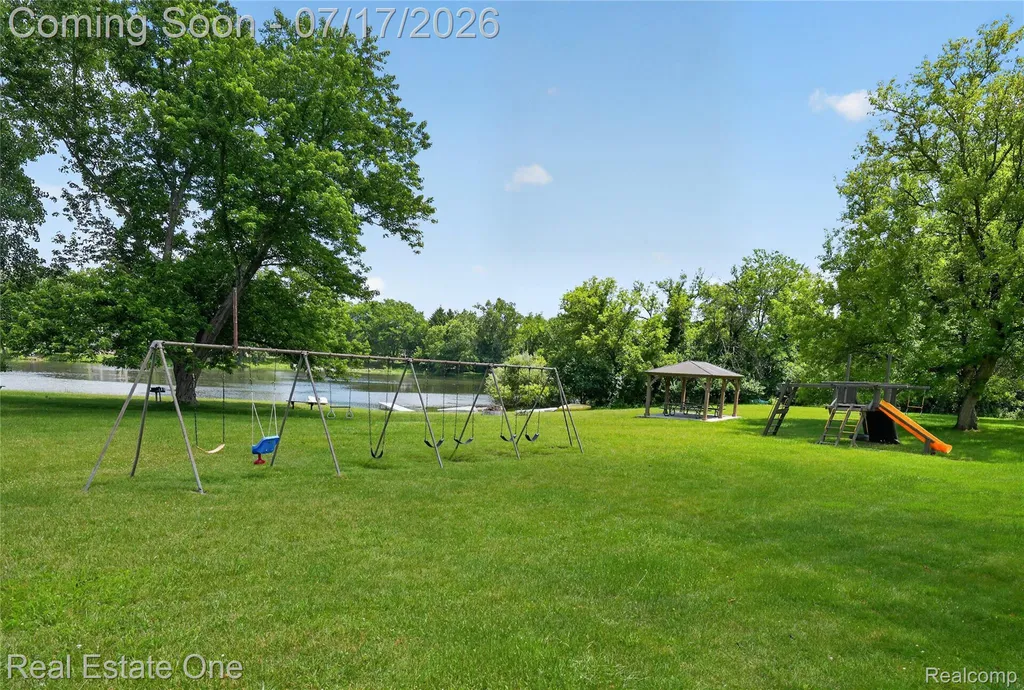 3443 Valley Brook Lane Brighton Township MI 48114