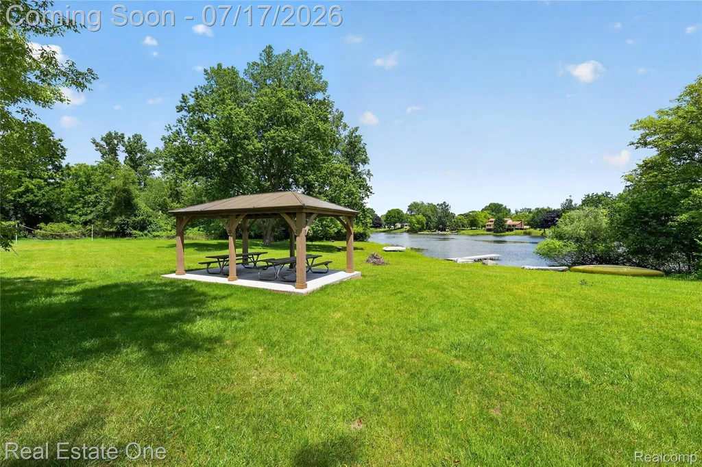 3443 Valley Brook Lane Brighton Township MI 48114