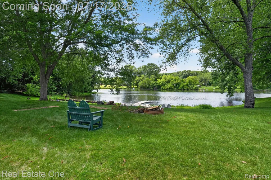 3443 Valley Brook Lane Brighton Township MI 48114