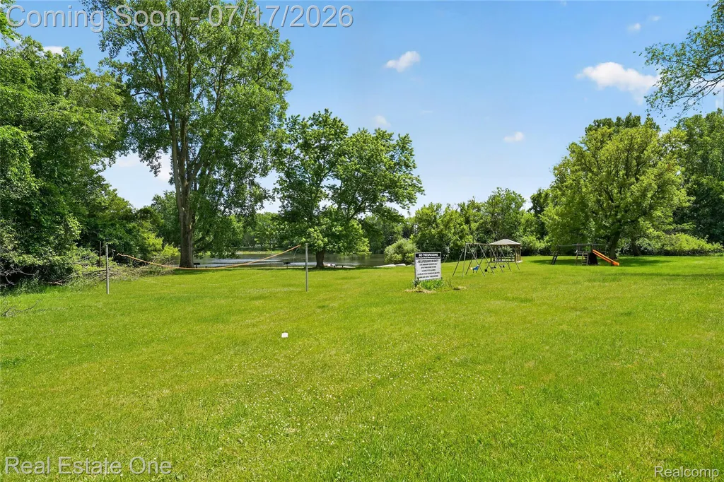 3443 Valley Brook Lane Brighton Township MI 48114