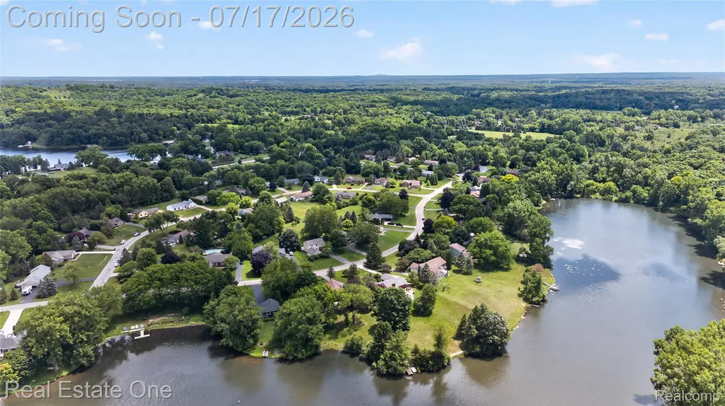 3443 Valley Brook Lane Brighton Township MI 48114