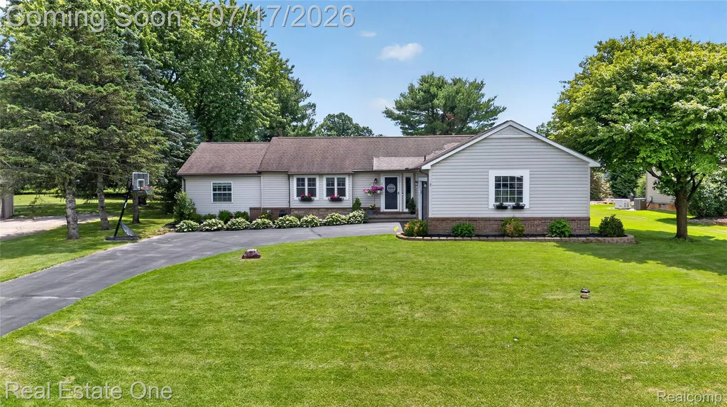 3443 Valley Brook Lane Brighton Township MI 48114