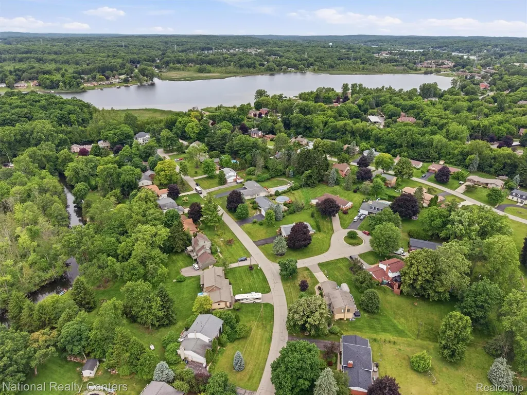 6858 Wellesley Terrace Independence Charter Township MI 48346