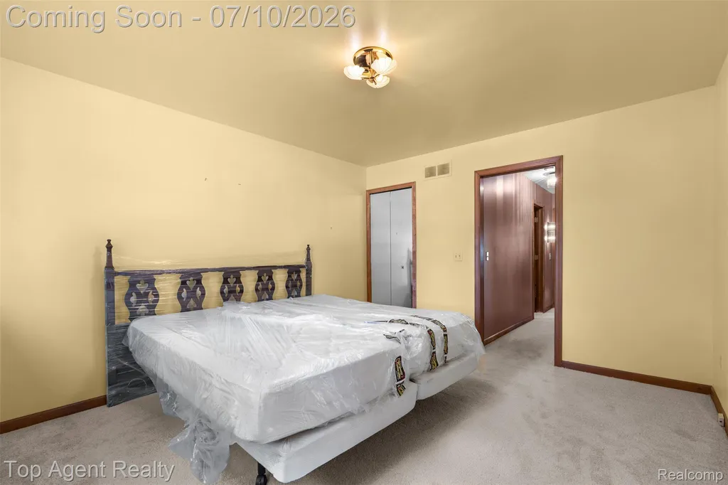 13760 Provincial Drive Sterling Heights City MI 48313