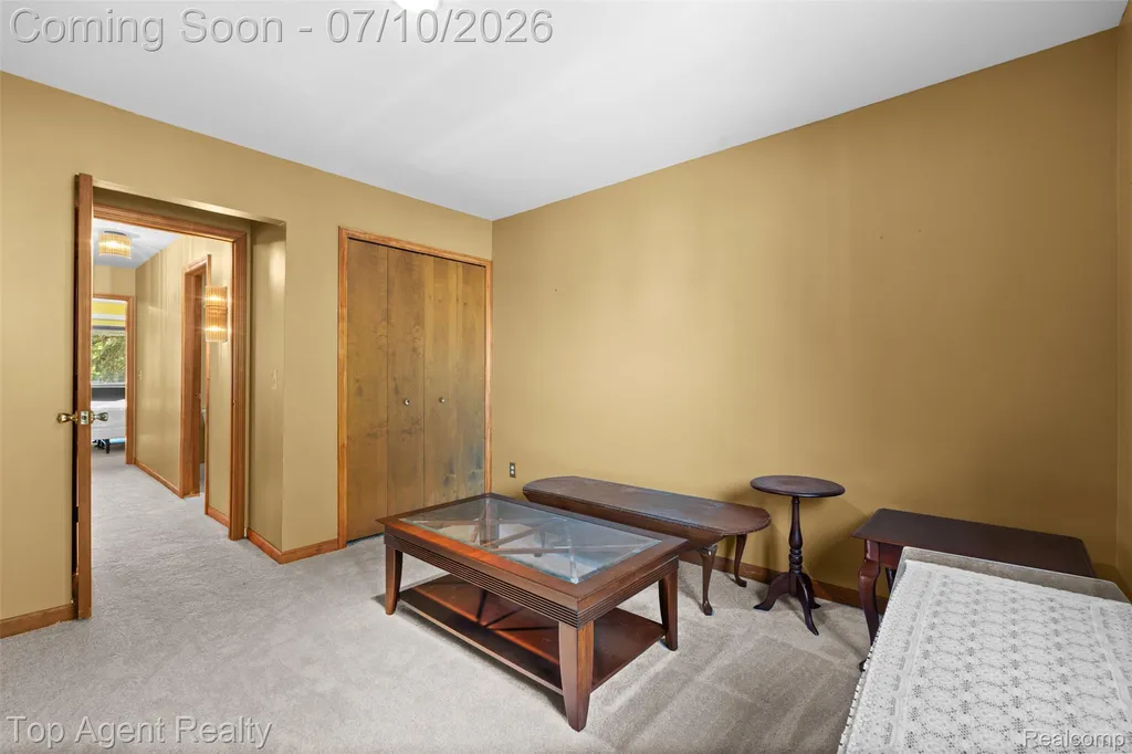 13760 Provincial Drive Sterling Heights City MI 48313
