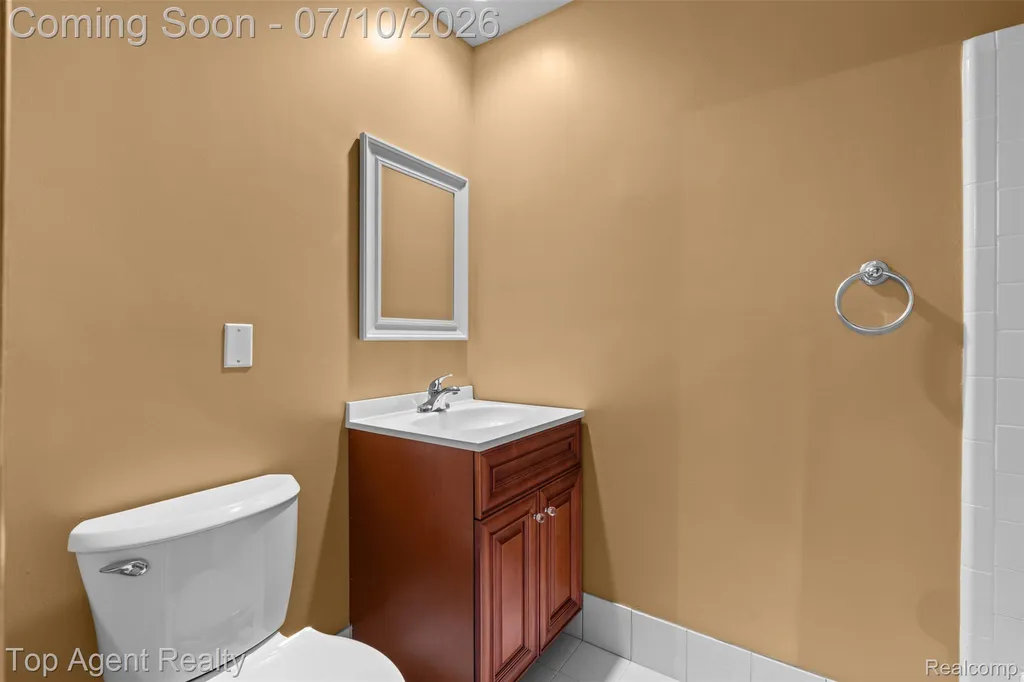 13760 Provincial Drive Sterling Heights City MI 48313