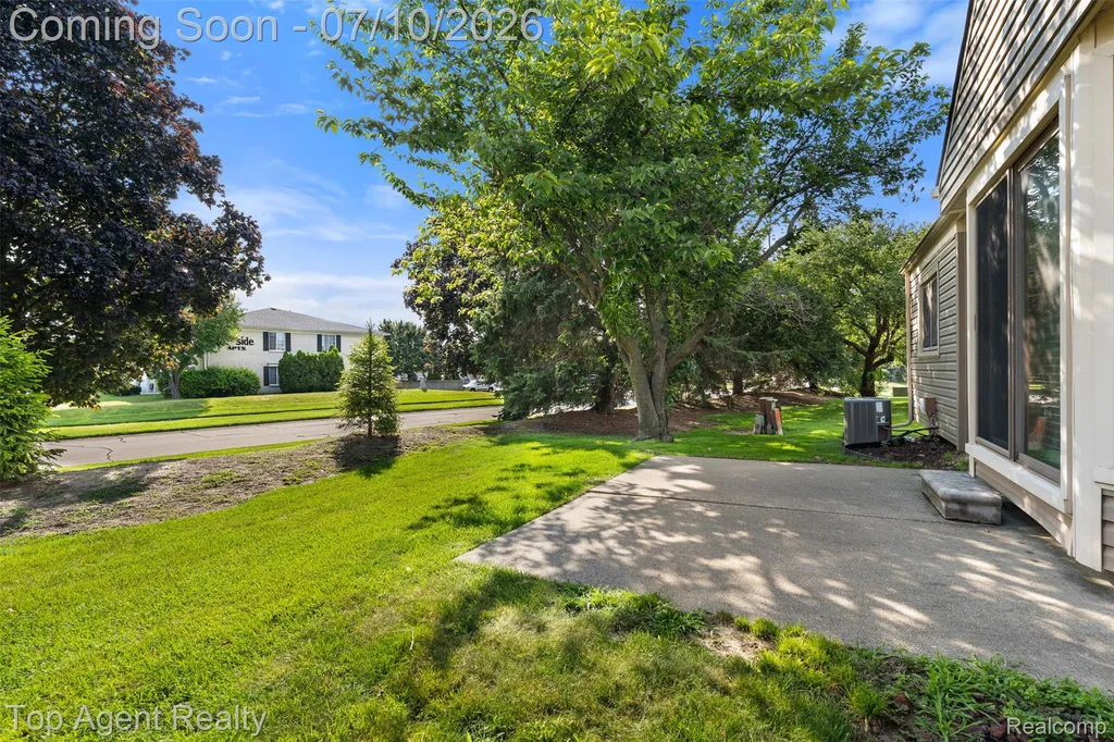 13760 Provincial Drive Sterling Heights City MI 48313