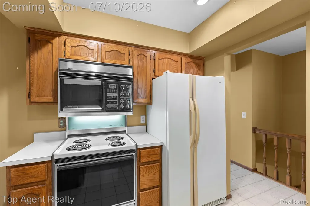13760 Provincial Drive Sterling Heights City MI 48313