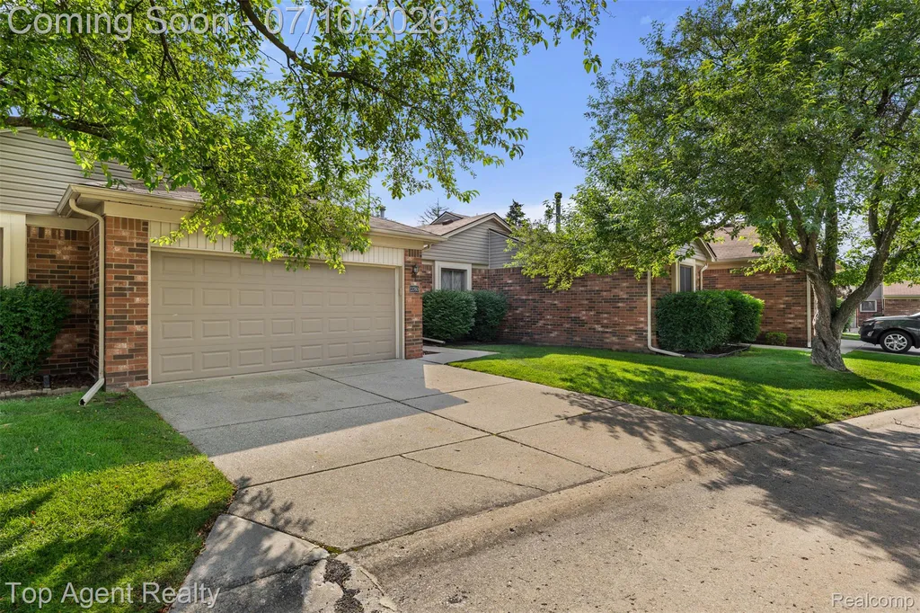 13760 Provincial Drive Sterling Heights City MI 48313