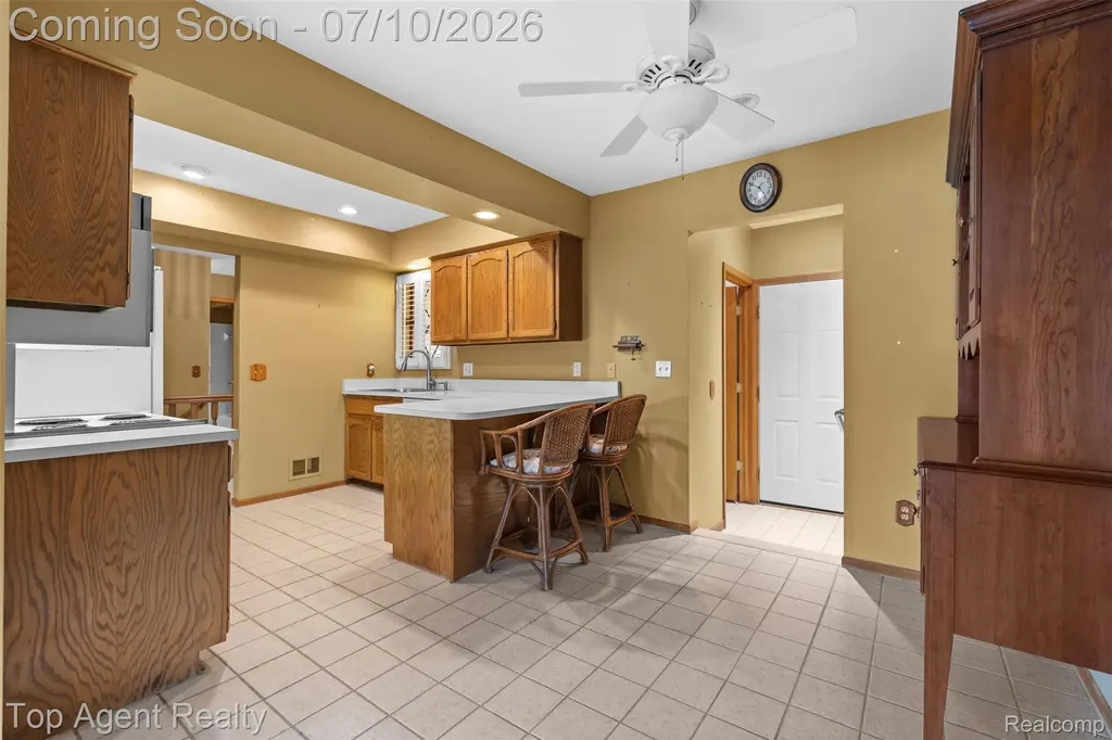 13760 Provincial Drive Sterling Heights City MI 48313