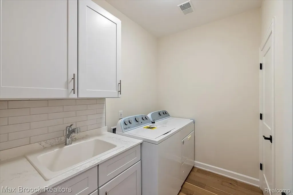 382 Notre Dame Street Grosse Pointe City MI 48230