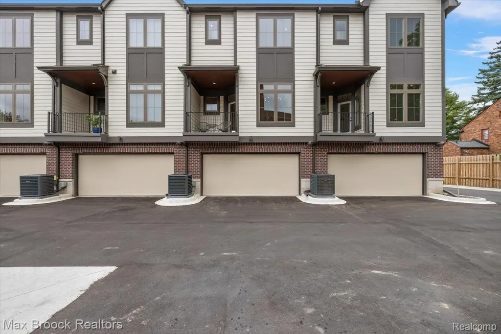 382 Notre Dame Street Grosse Pointe City MI 48230