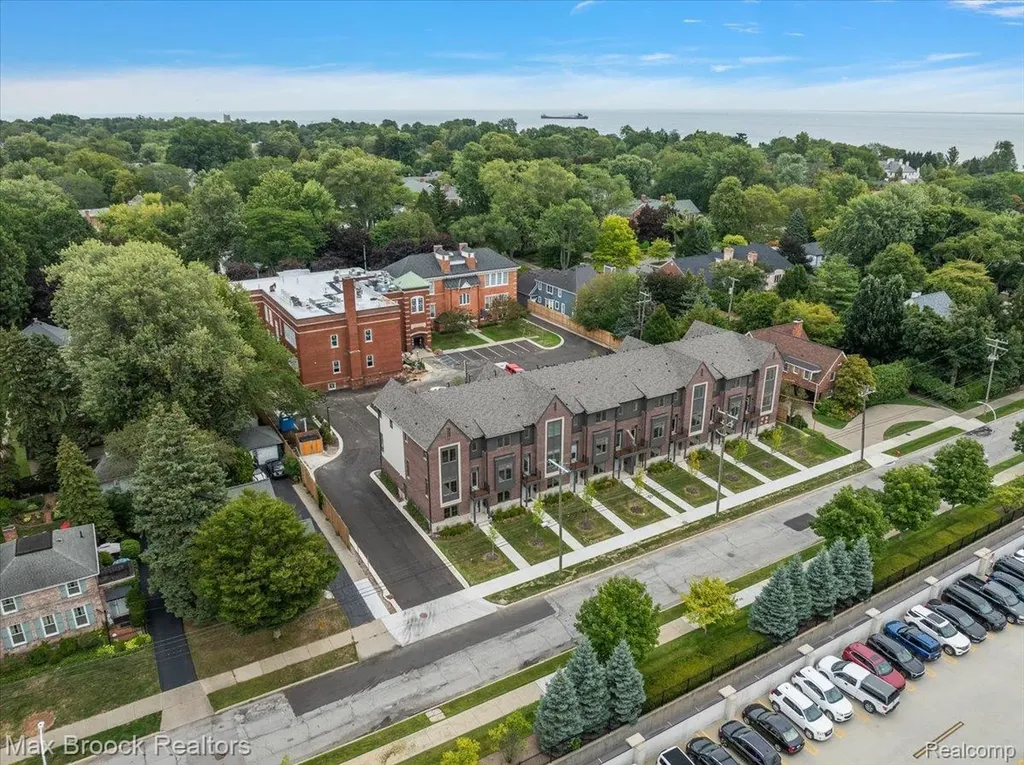 382 Notre Dame Street Grosse Pointe City MI 48230