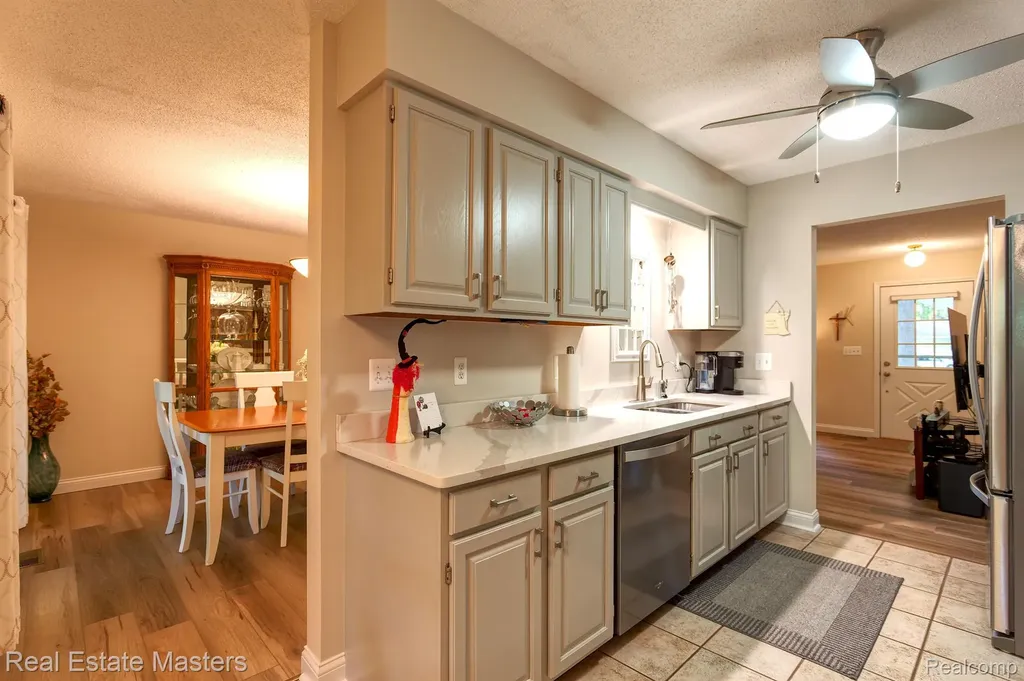 3880 Butternut Court Port Huron City MI 48060