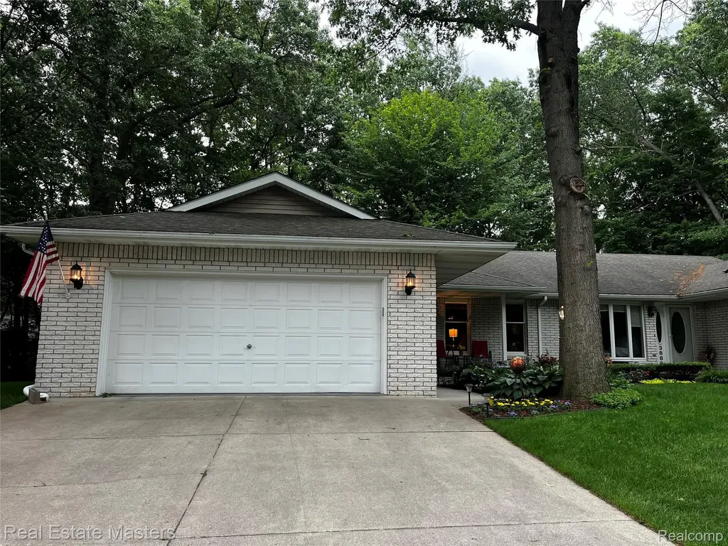 3880 Butternut Court Port Huron City MI 48060
