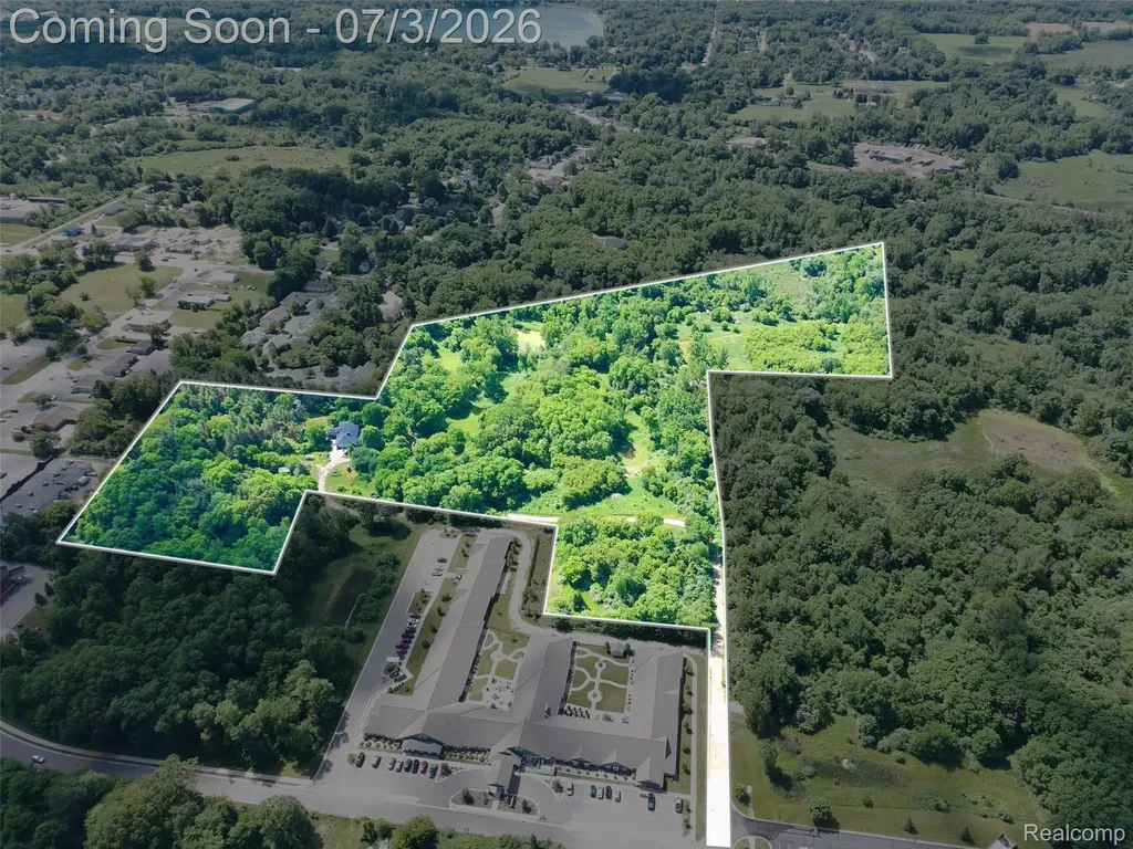 7234 E M-36 Hamburg Township MI 48139