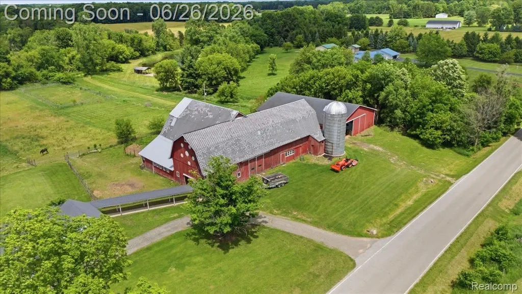 5726 Barnes Road Millington Township MI 48746