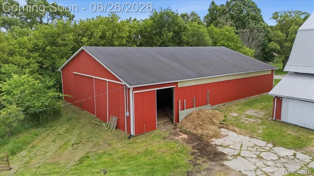 5726 Barnes Road Millington Township MI 48746