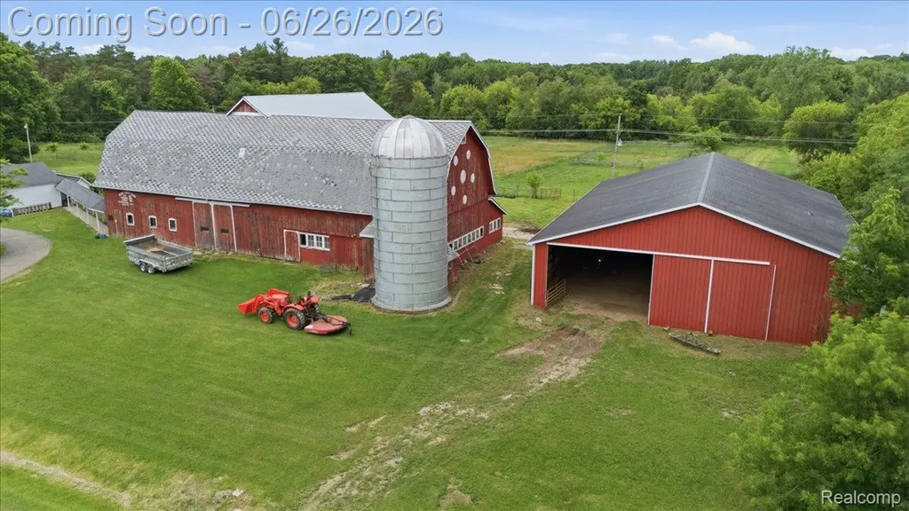 5726 Barnes Road Millington Township MI 48746