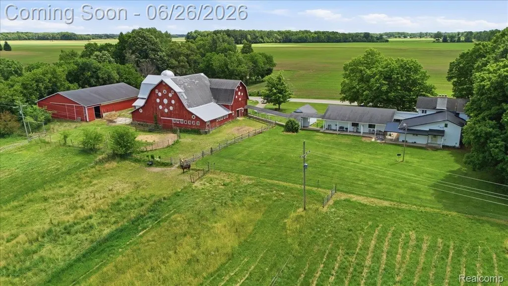 5726 Barnes Road Millington Township MI 48746