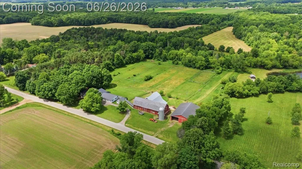 5726 Barnes Road Millington Township MI 48746