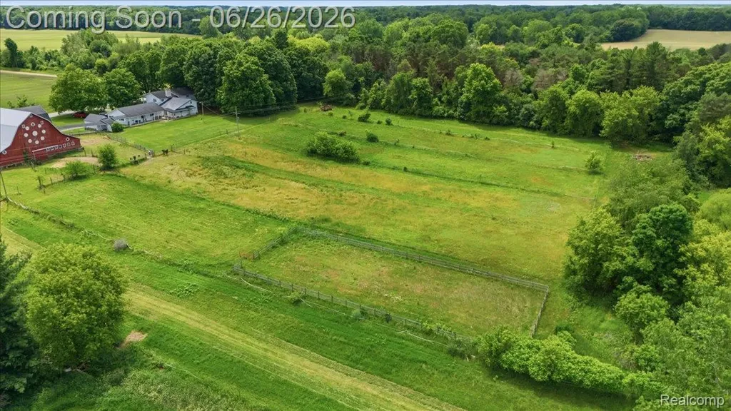5726 Barnes Road Millington Township MI 48746