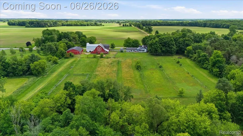 5726 Barnes Road Millington Township MI 48746