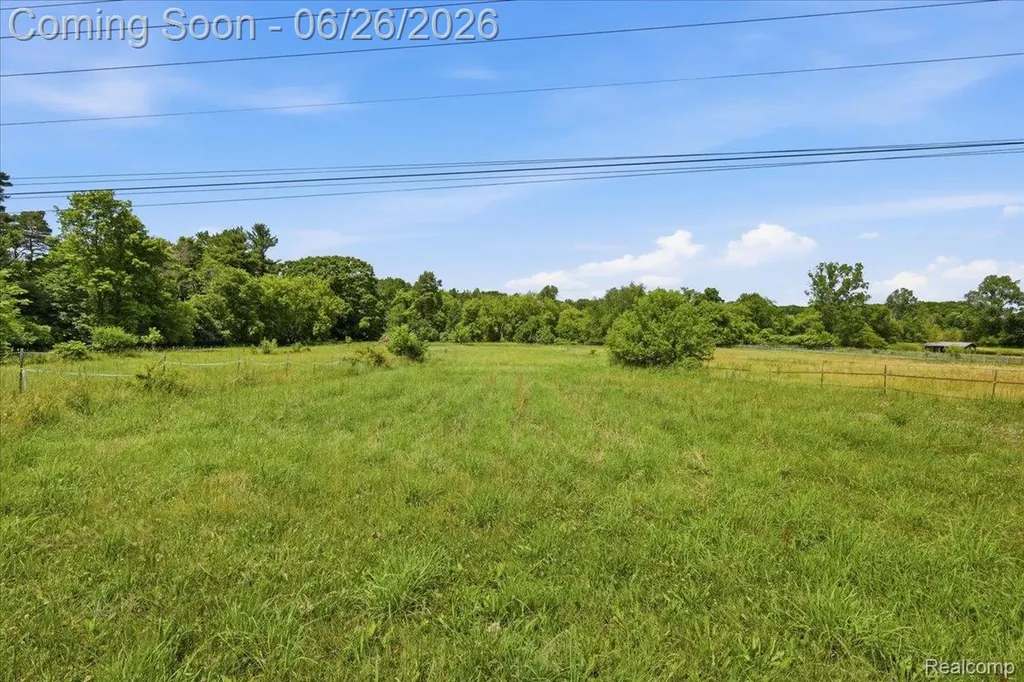 5726 Barnes Road Millington Township MI 48746