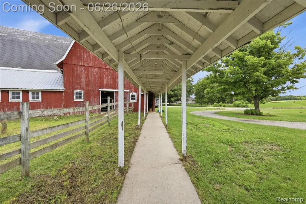 5726 Barnes Road Millington Township MI 48746