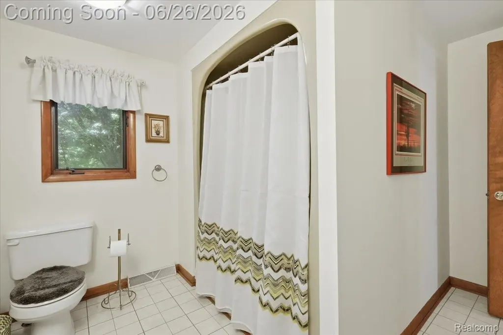 5726 Barnes Road Millington Township MI 48746