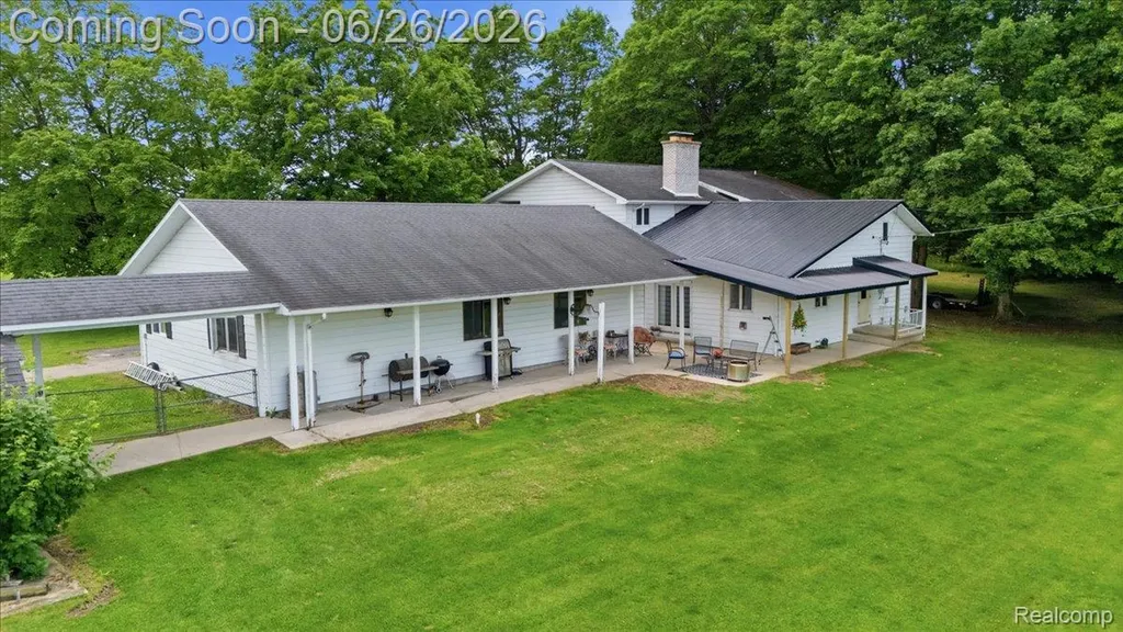 5726 Barnes Road Millington Township MI 48746
