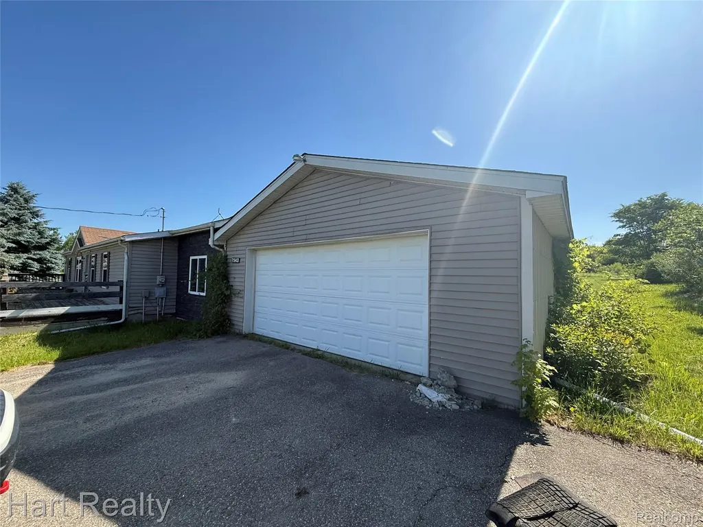 7543 Center Road Watertown Township MI 48746