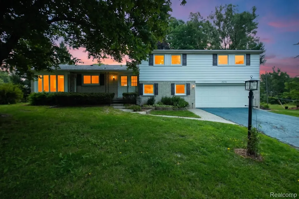 26178 Greythorne Trail Farmington Hills City MI 48334