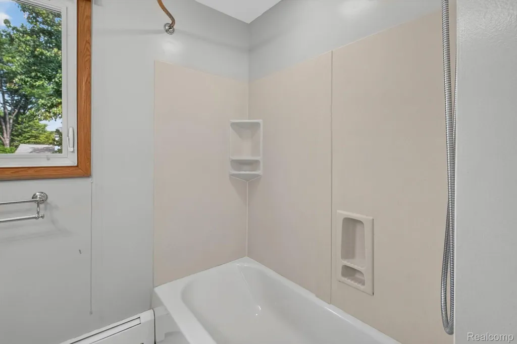 26178 Greythorne Trail Farmington Hills City MI 48334