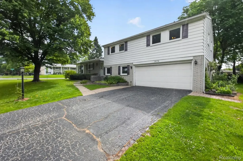 26178 Greythorne Trail Farmington Hills City MI 48334