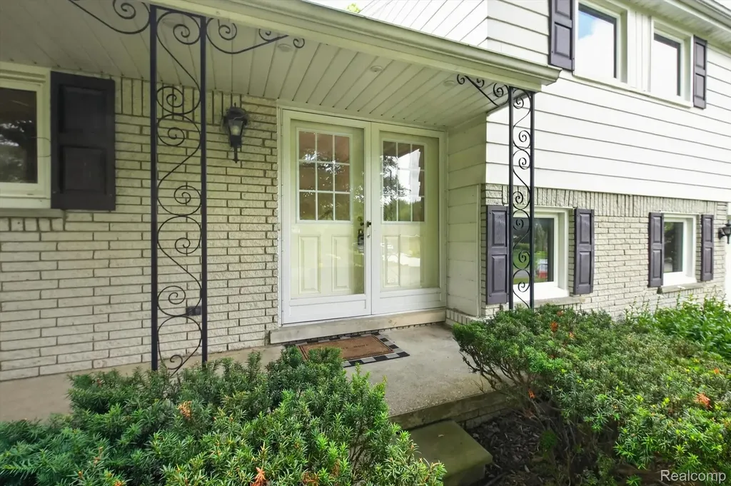 26178 Greythorne Trail Farmington Hills City MI 48334