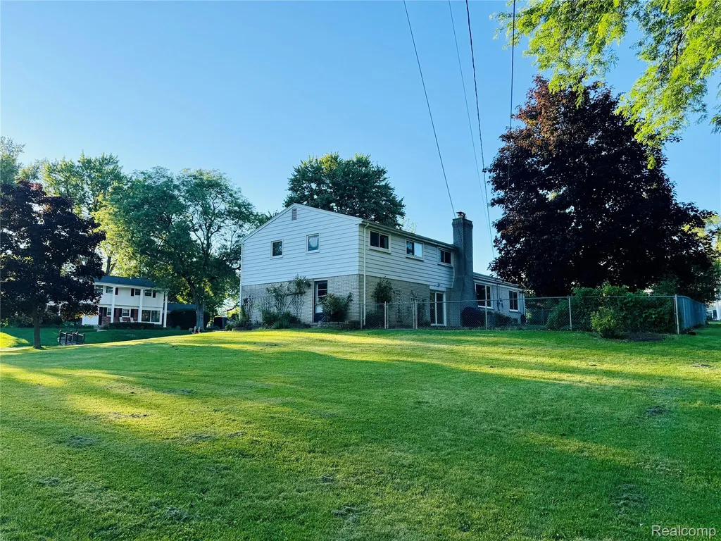 26178 Greythorne Trail Farmington Hills City MI 48334