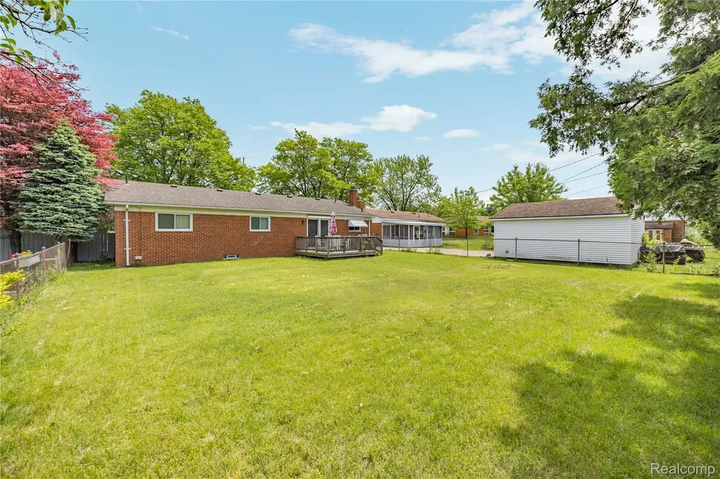 14743 Newburgh Road Livonia City MI 48154