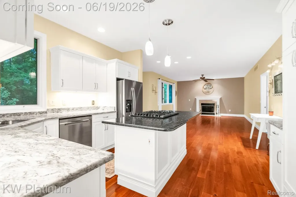 4270 Greenview Circle Fort Gratiot Charter Township MI 48059