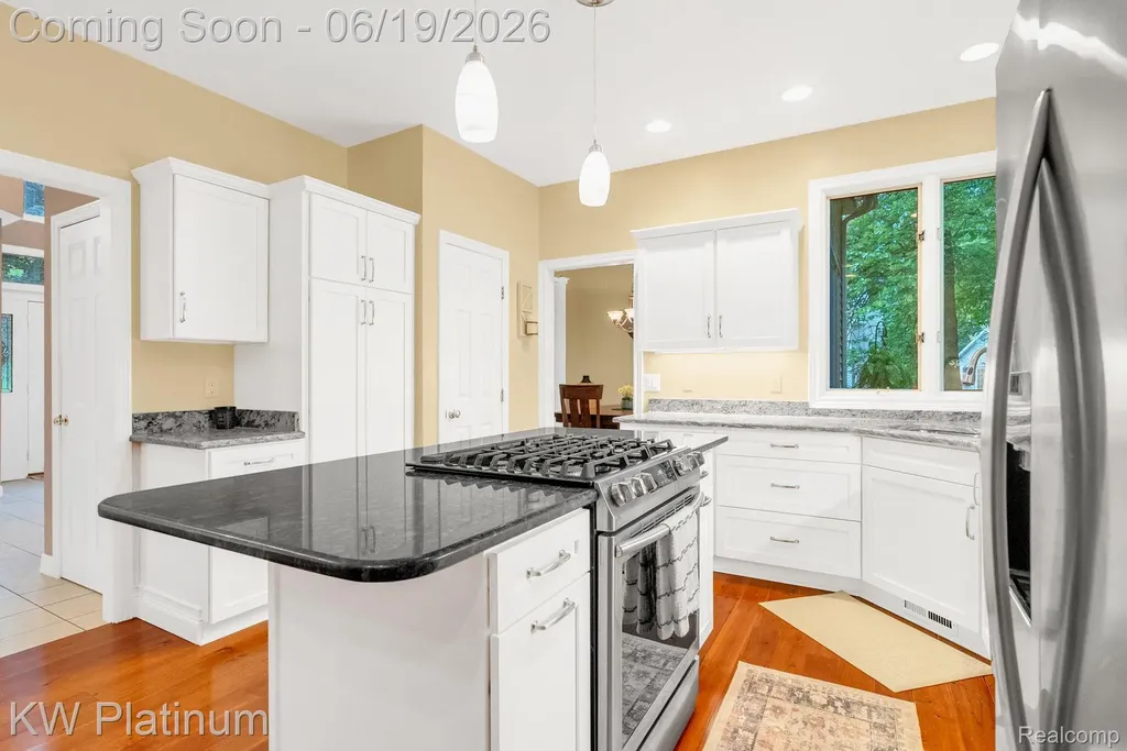 4270 Greenview Circle Fort Gratiot Charter Township MI 48059