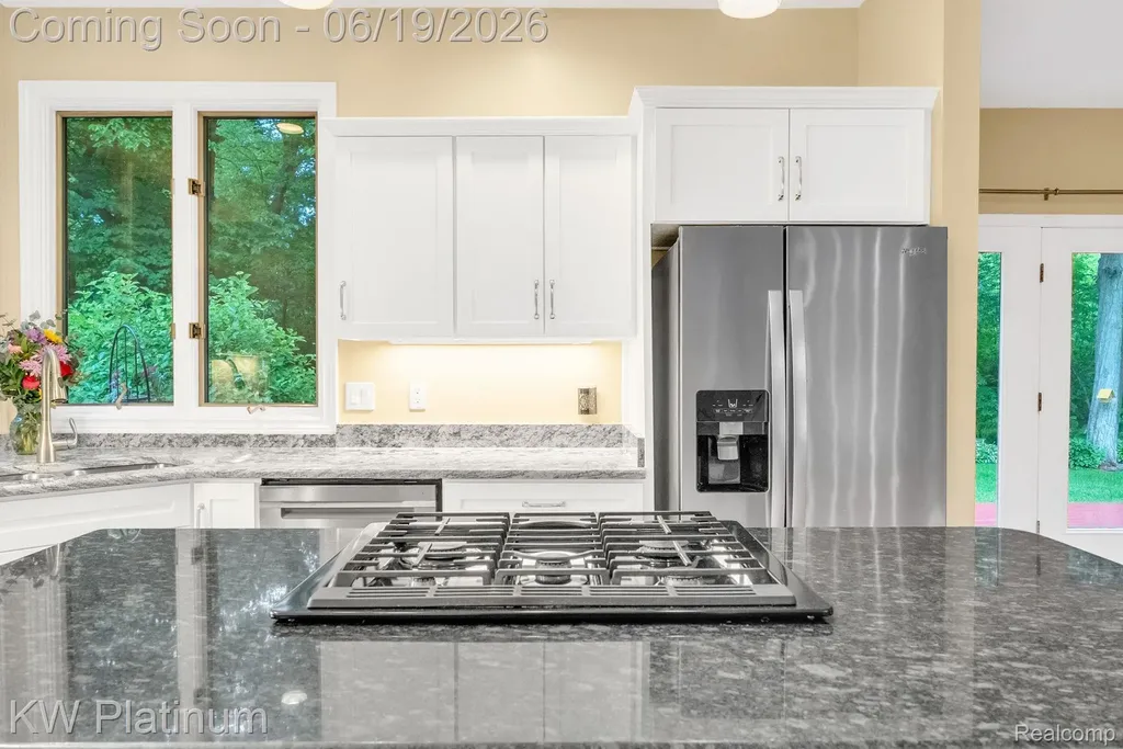 4270 Greenview Circle Fort Gratiot Charter Township MI 48059